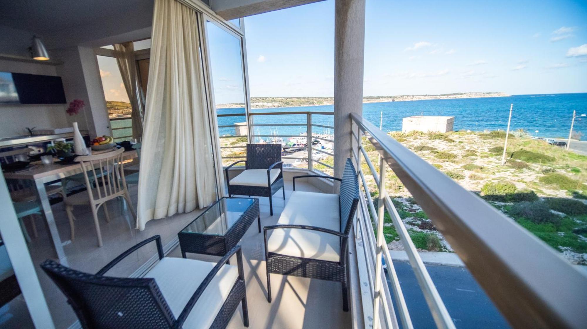 Mellieha Bay 3 Bedroom Apartment "Coastal Comfort" 외부 사진